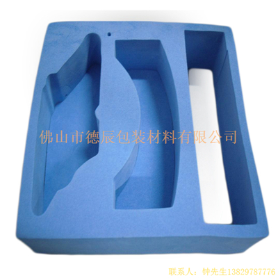 海綿內(nèi)托對各行各業(yè)產(chǎn)品起到絕緣、密封、防震、防塵、填充、隔音、固定，能夠保護包裝產(chǎn)品在運輸過程中安然無恙，起到保護產(chǎn)品的一個作用，同時可以美化產(chǎn)品，提升產(chǎn)品檔次。